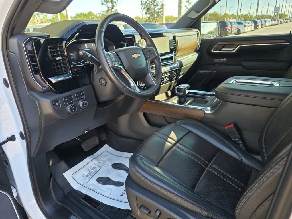 Used 2022 Chevrolet Silverado 1500 High Country w/ High Country Premium Package image 23