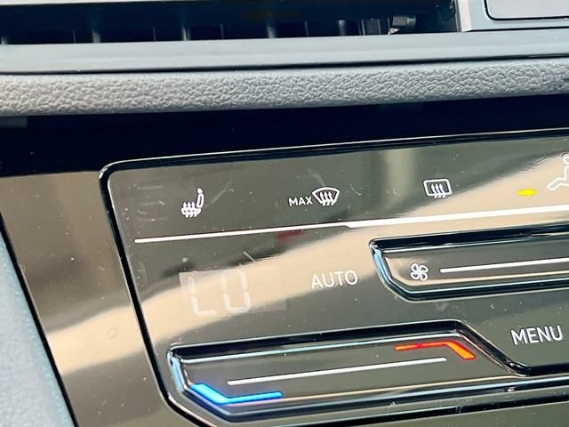 New 2026 Volkswagen Jetta SE FWD image 19