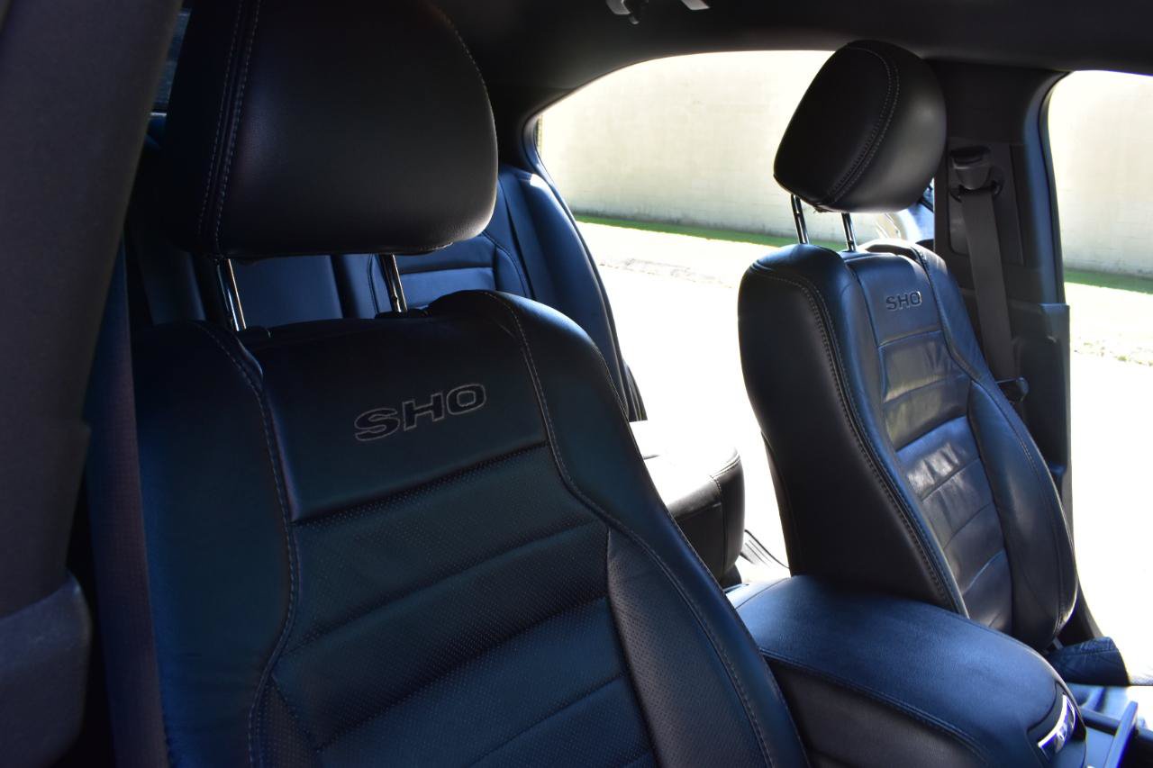 Used 2015 Ford Taurus SHO AWD/4WD image 21