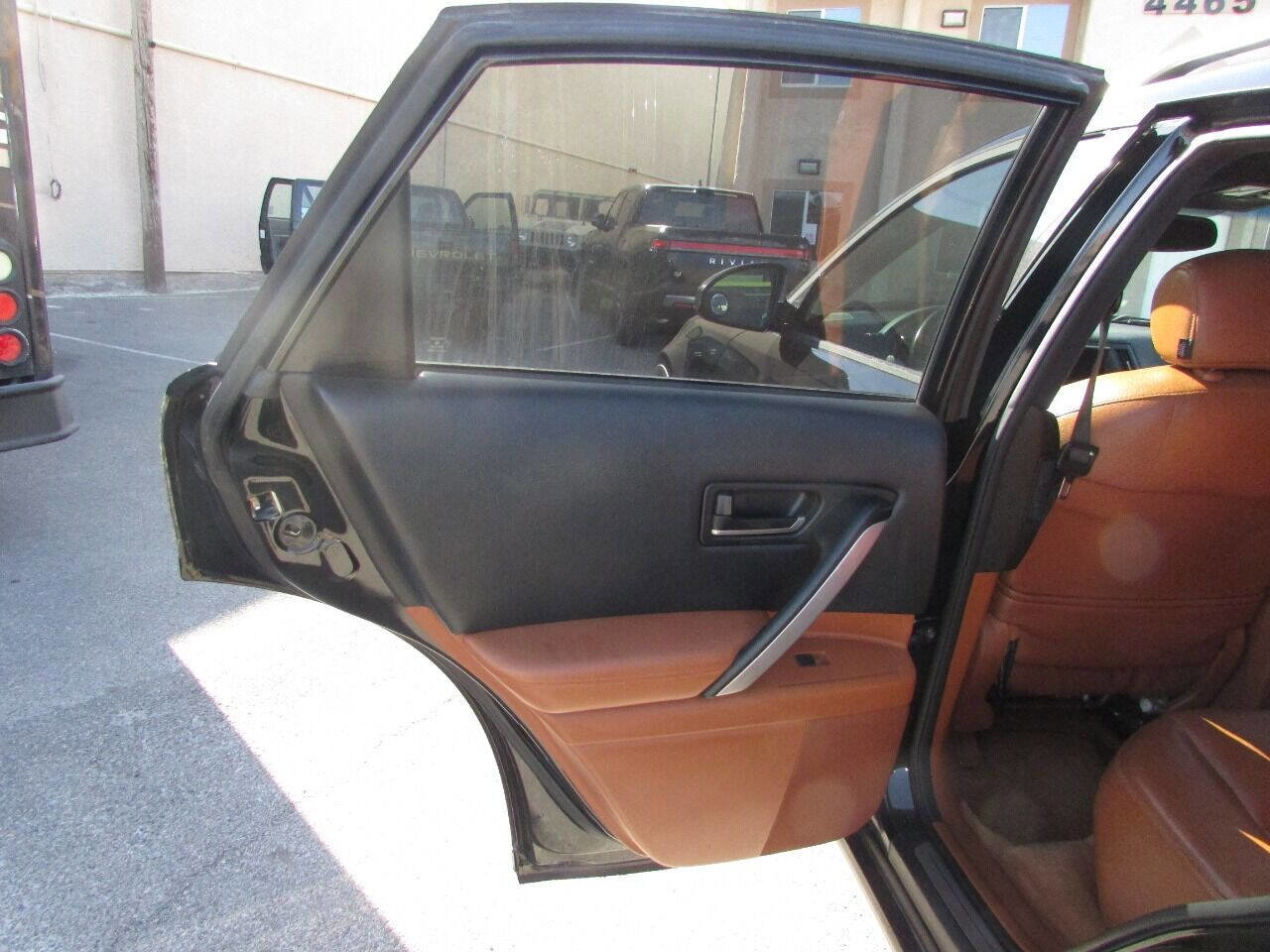 Used 2004 INFINITI FX35 2WD w/ Touring Pkg image 29