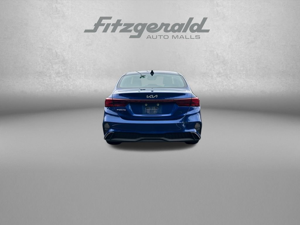 Used 2022 Kia Forte LXS w/ LXS Technology Package FWD image 7
