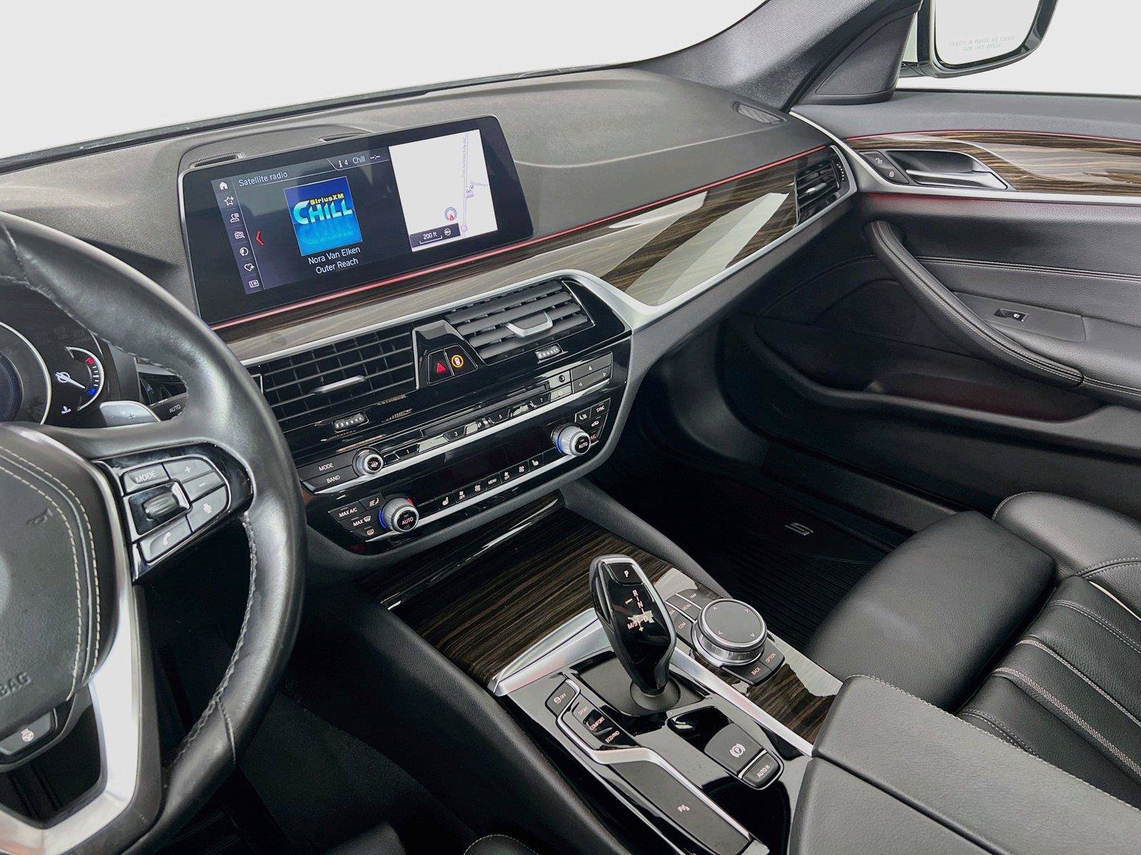 Used 2019 BMW 540i xDrive AWD/4WD image 24