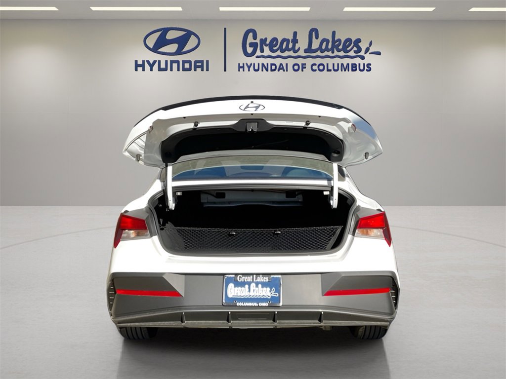Certified 2025 Hyundai Elantra Sport image 10