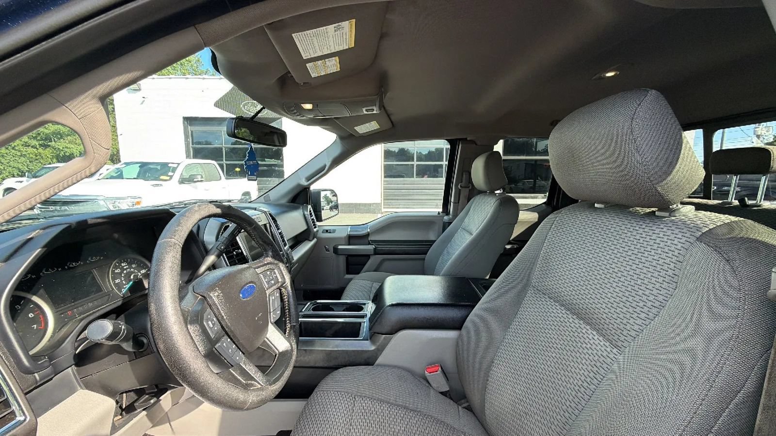 Used 2016 Ford F150 XLT w/ Equipment Group 302A Luxury AWD/4WD image 14