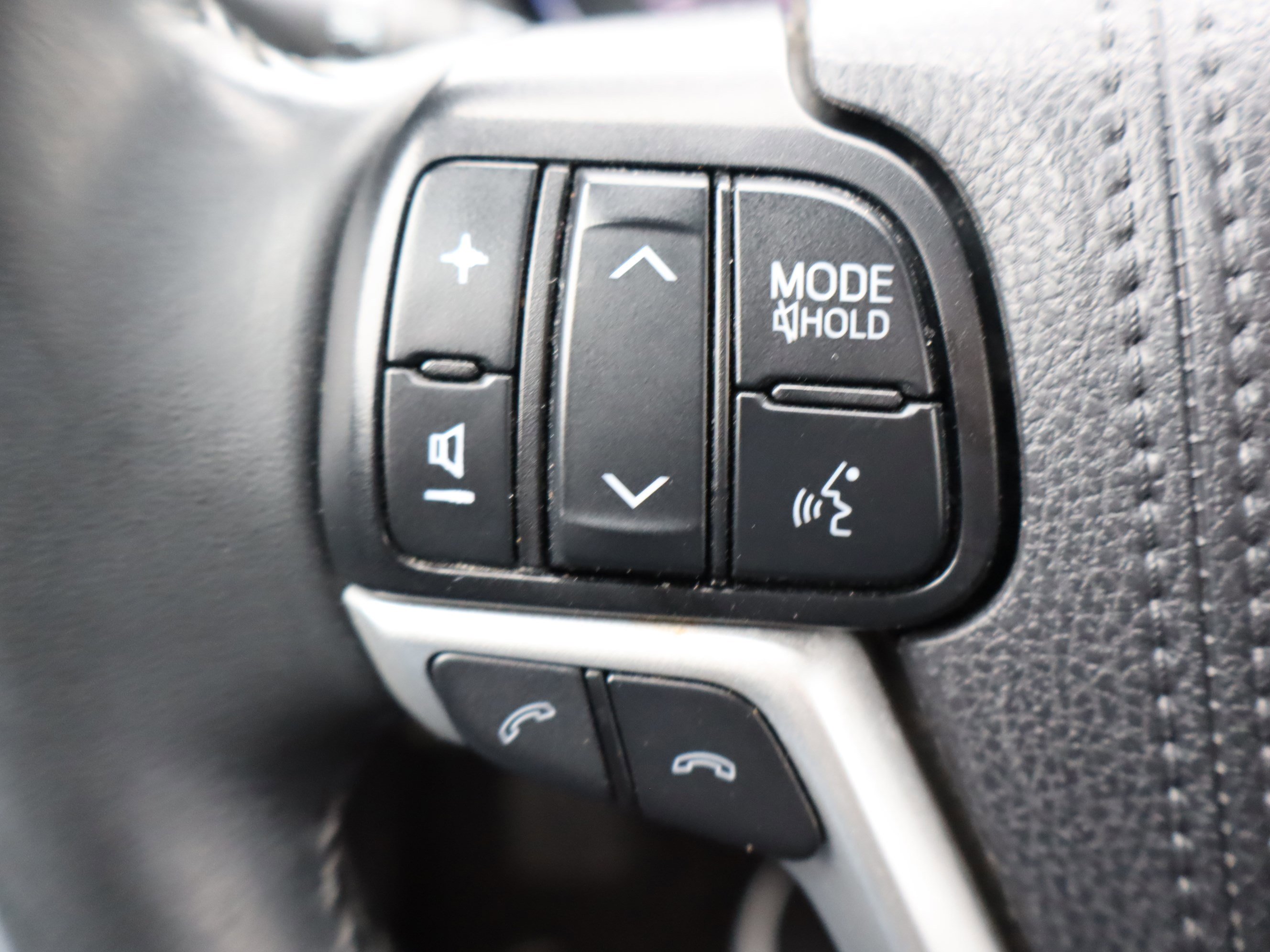 Used 2019 Toyota Highlander XLE image 20