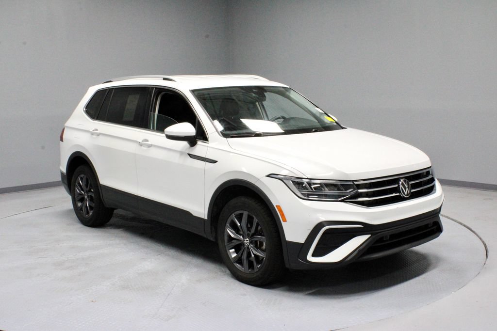 Used 2024 Volkswagen Tiguan SE
