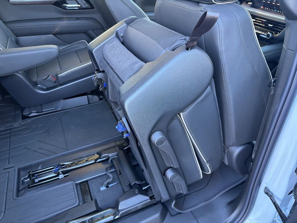 New 2026 Chevrolet Suburban Premier w/ Sun And Tow Package image 41