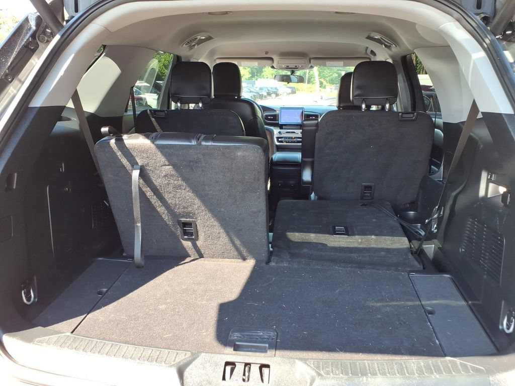 Certified 2023 Ford Explorer XLT w/ Equipment Group 202A AWD/4WD image 26