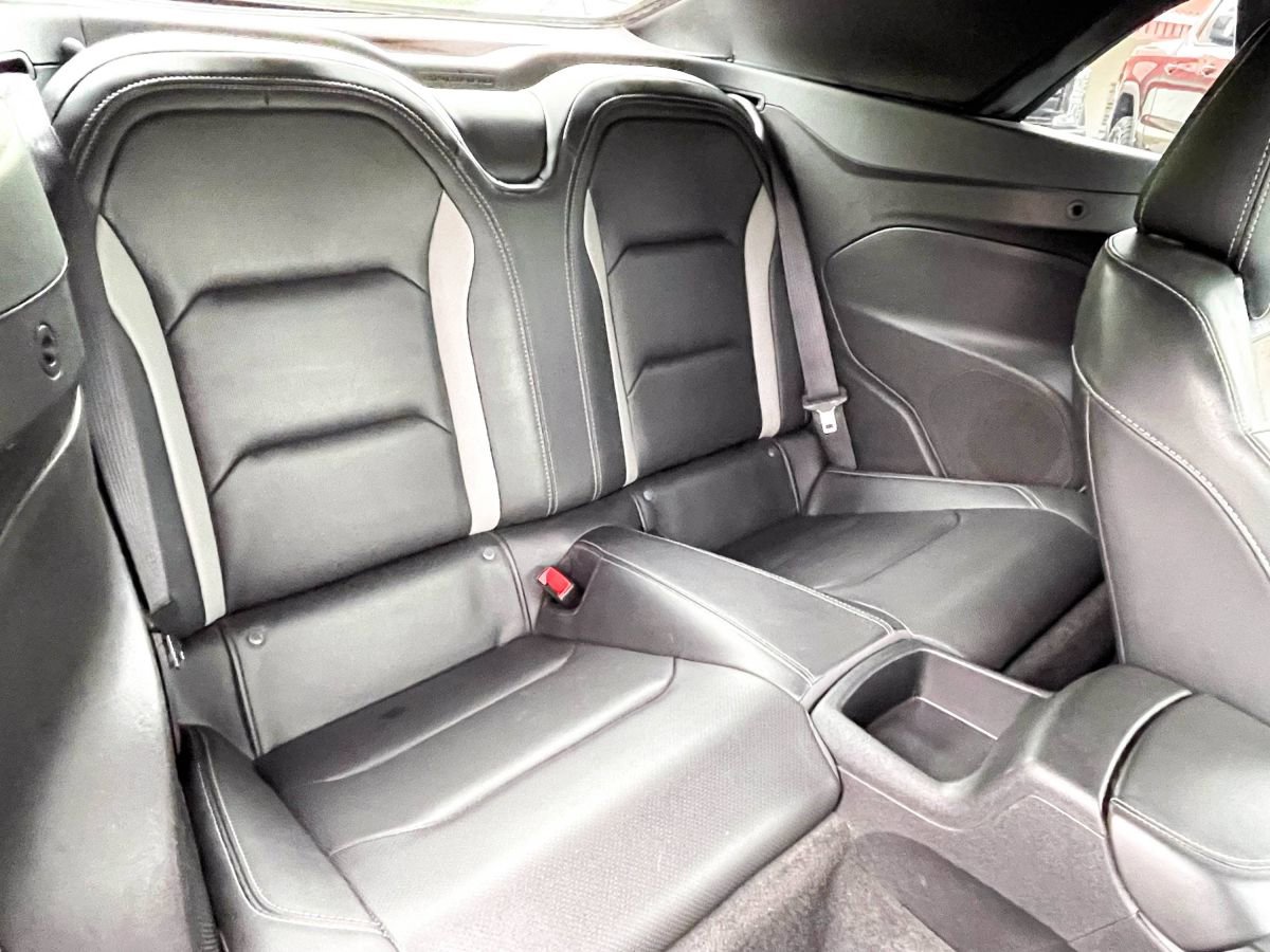 Used 2018 Chevrolet Camaro SS w/ LPO, Ground Effects Package RWD image 13