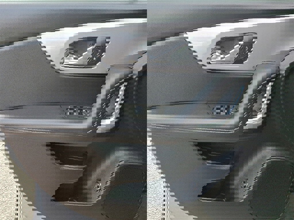 Certified 2024 Chevrolet Blazer LT w/ Midnight/Sport Edition image 13