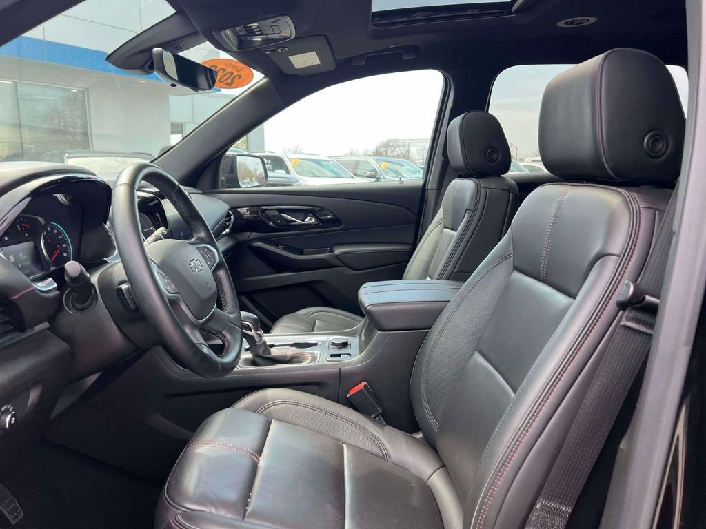 Used 2023 Chevrolet Traverse RS AWD/4WD image 18