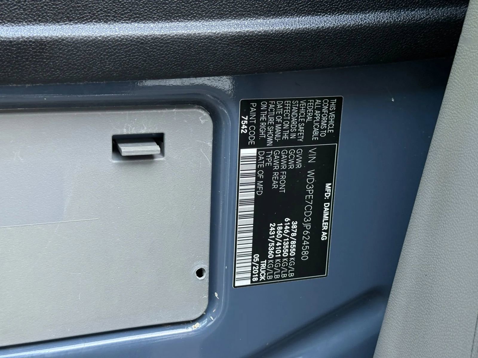 Used 2018 Mercedes-Benz Sprinter 2500 image 26