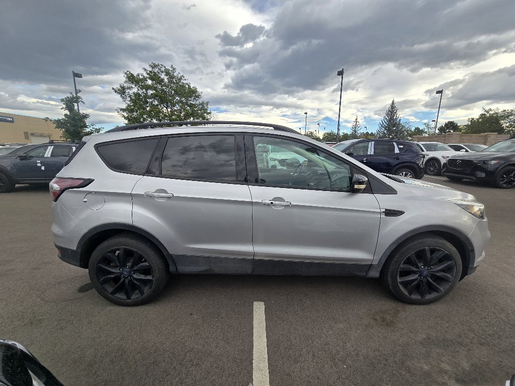 Used 2018 Ford Escape Titanium AWD/4WD image 6
