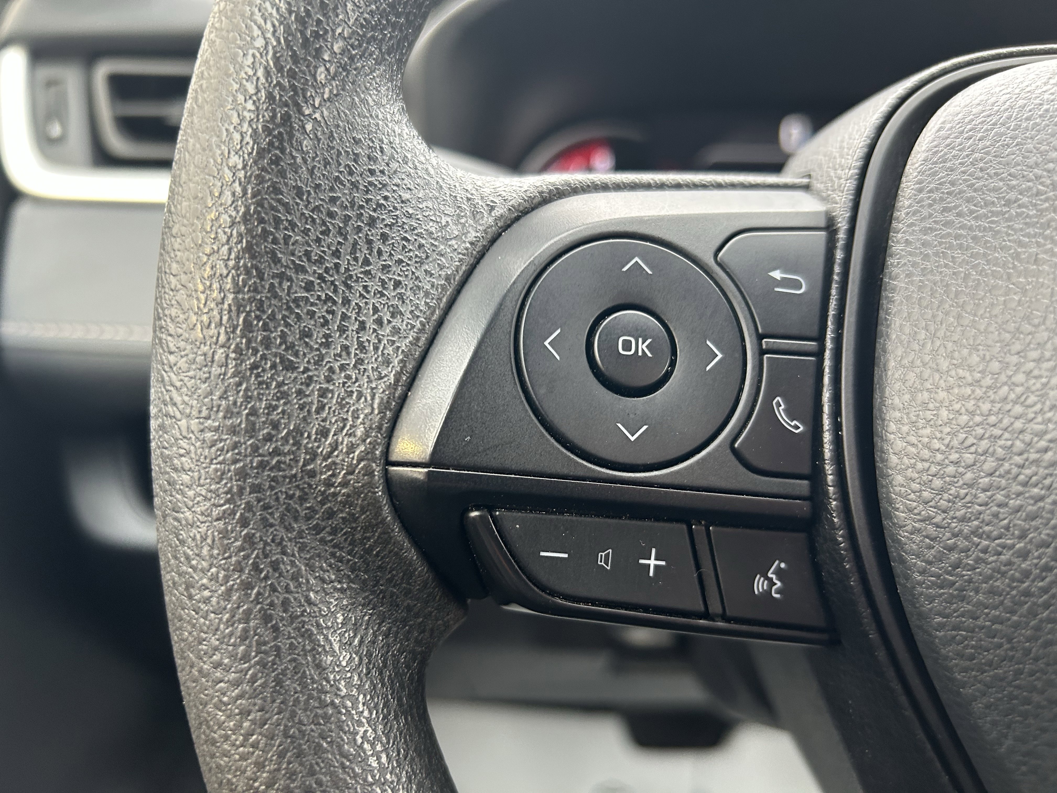 Certified 2025 Toyota RAV4 XLE AWD/4WD image 18