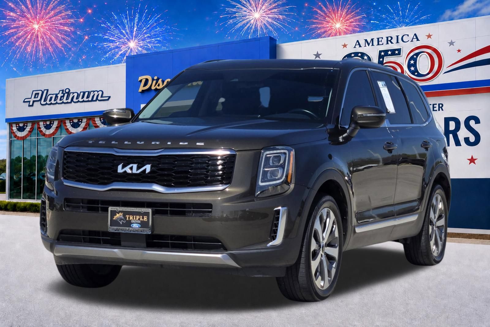 Used 2022 Kia Telluride EX w/ EX Premium Package FWD image 2
