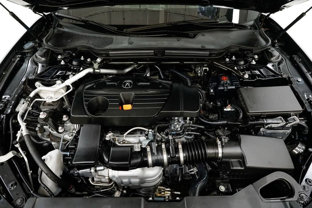 Certified 2025 Acura TLX w/ Technology Package image 3