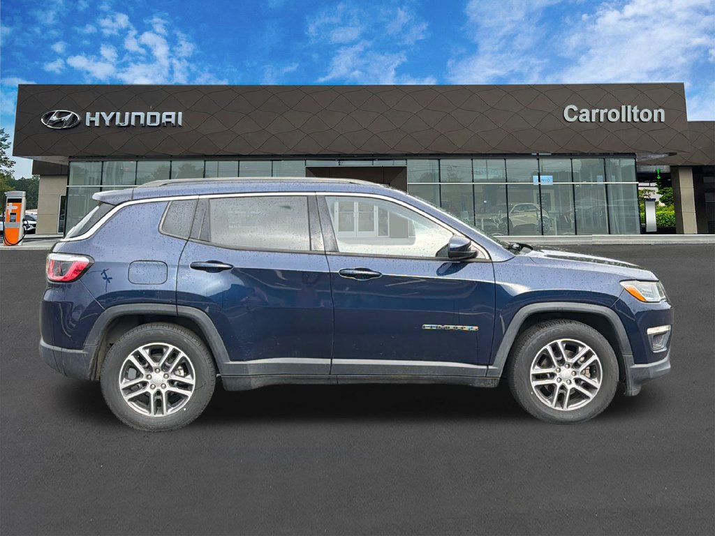 Used 2020 Jeep Compass Latitude FWD image 4