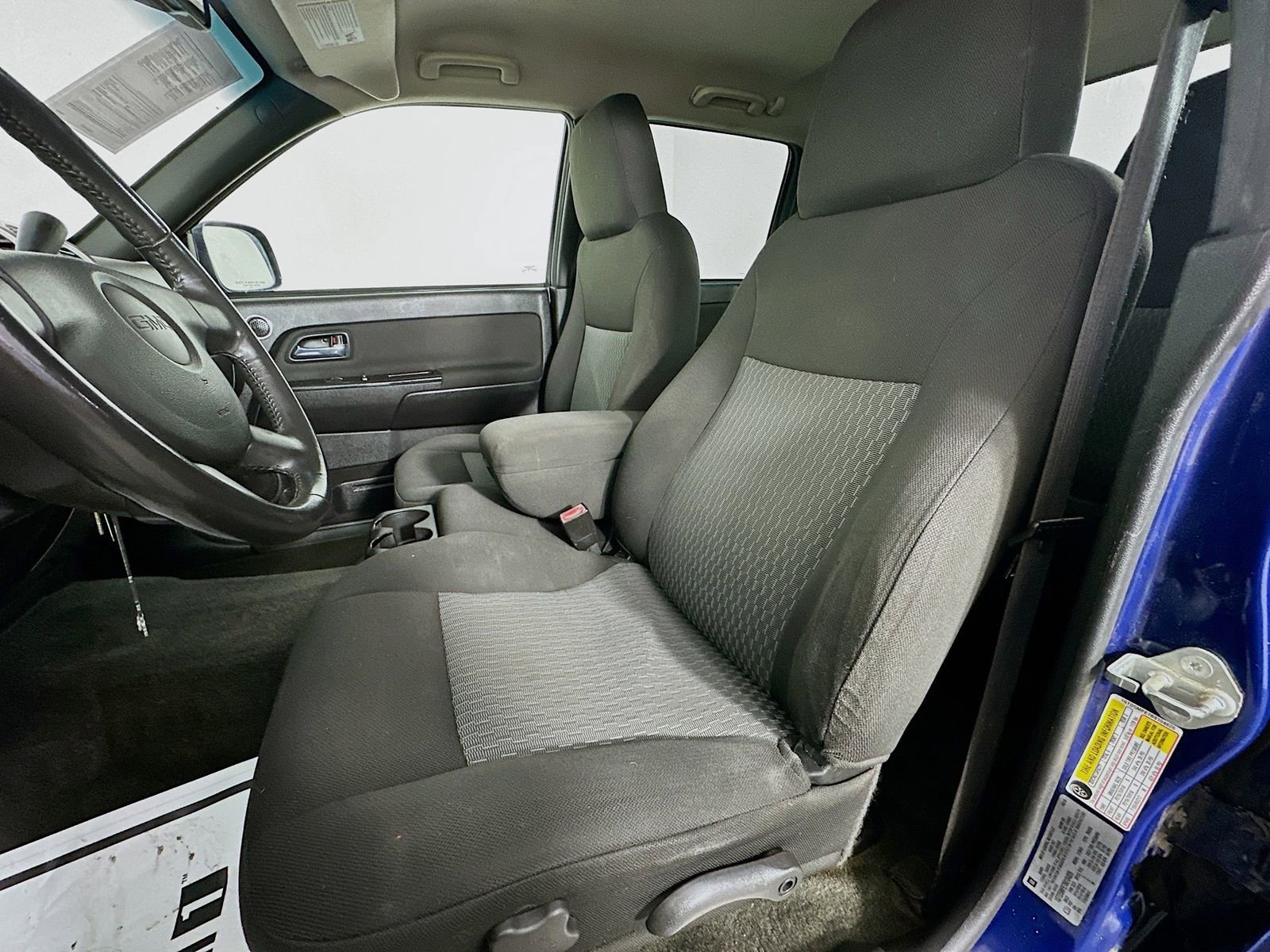 Used 2011 GMC Canyon SLE RWD image 19