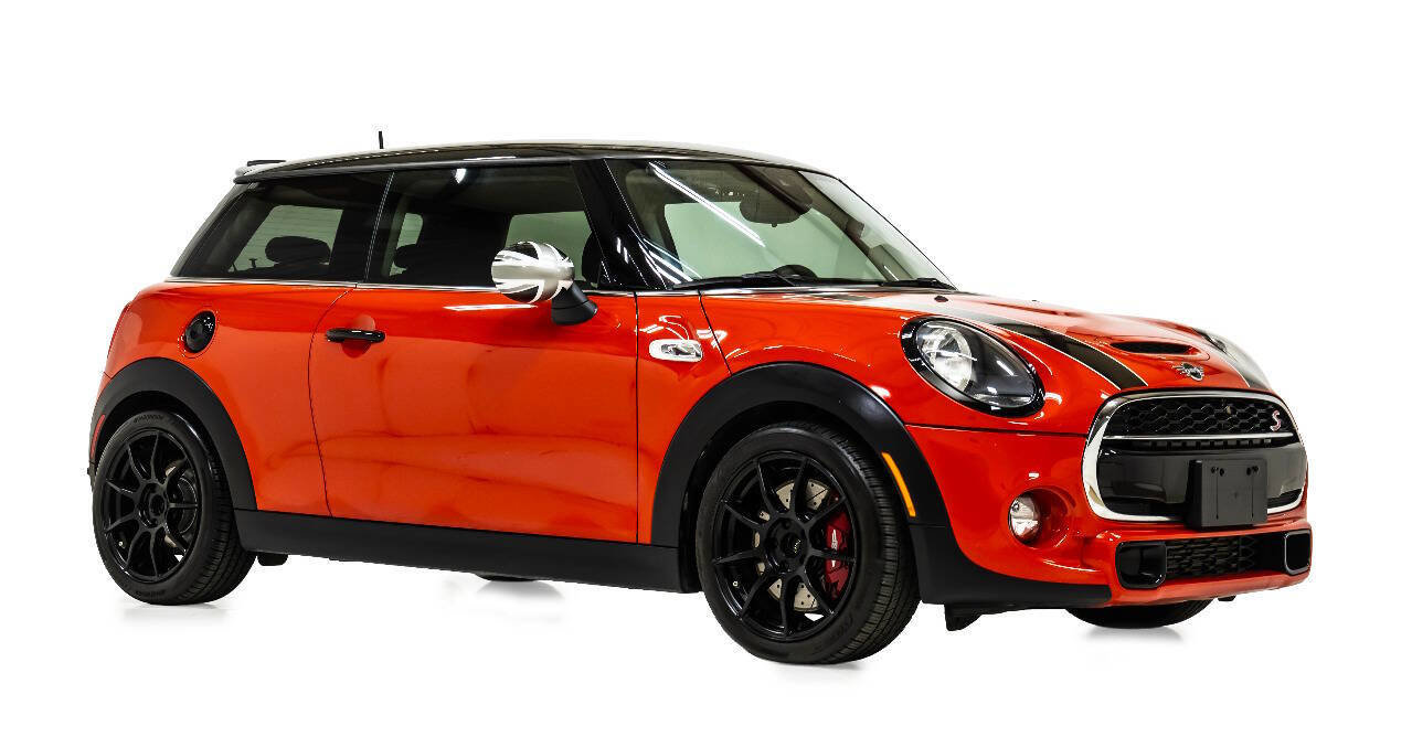 Used 2019 MINI Cooper S FWD image 1