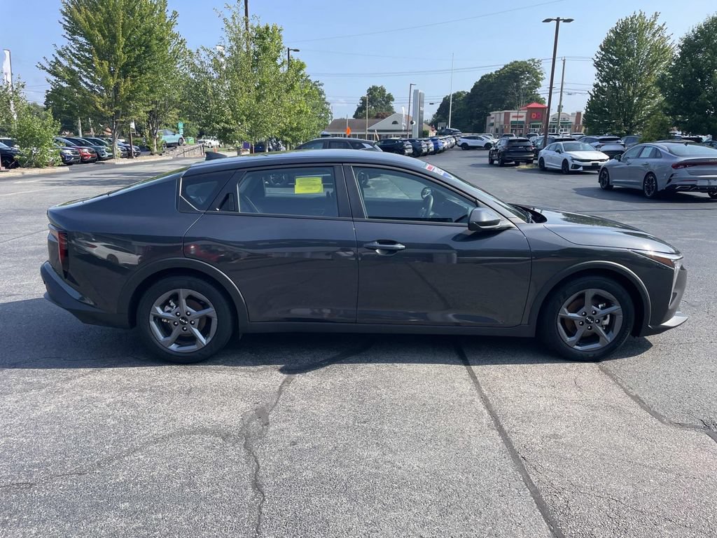 Used 2025 Kia K4 FWD image 8