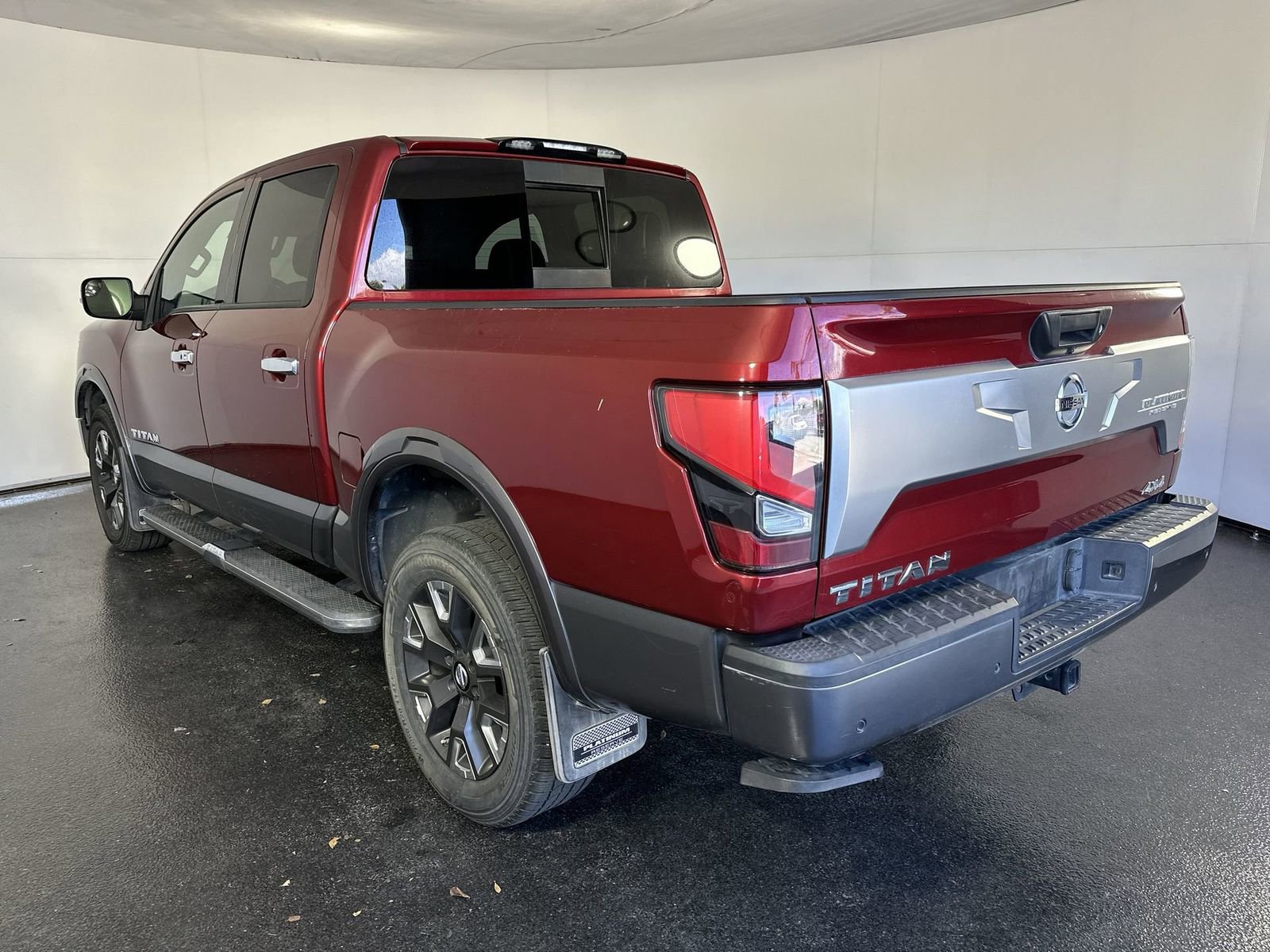 Certified 2021 Nissan Titan Platinum Reserve w/ Moonroof Package image 9
