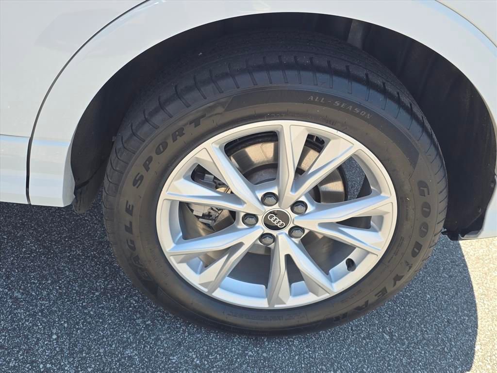 Used 2021 Audi Q3 2.0T Premium image 12