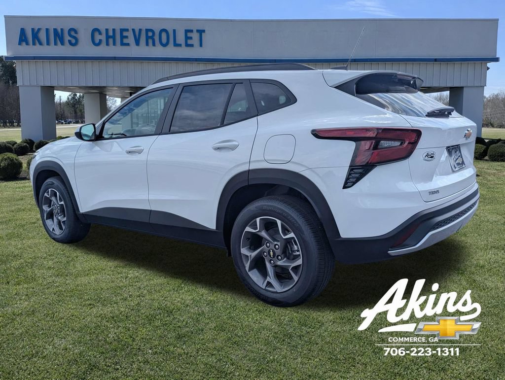 New 2026 Chevrolet Trax LT w/ LT Convenience Package FWD image 8