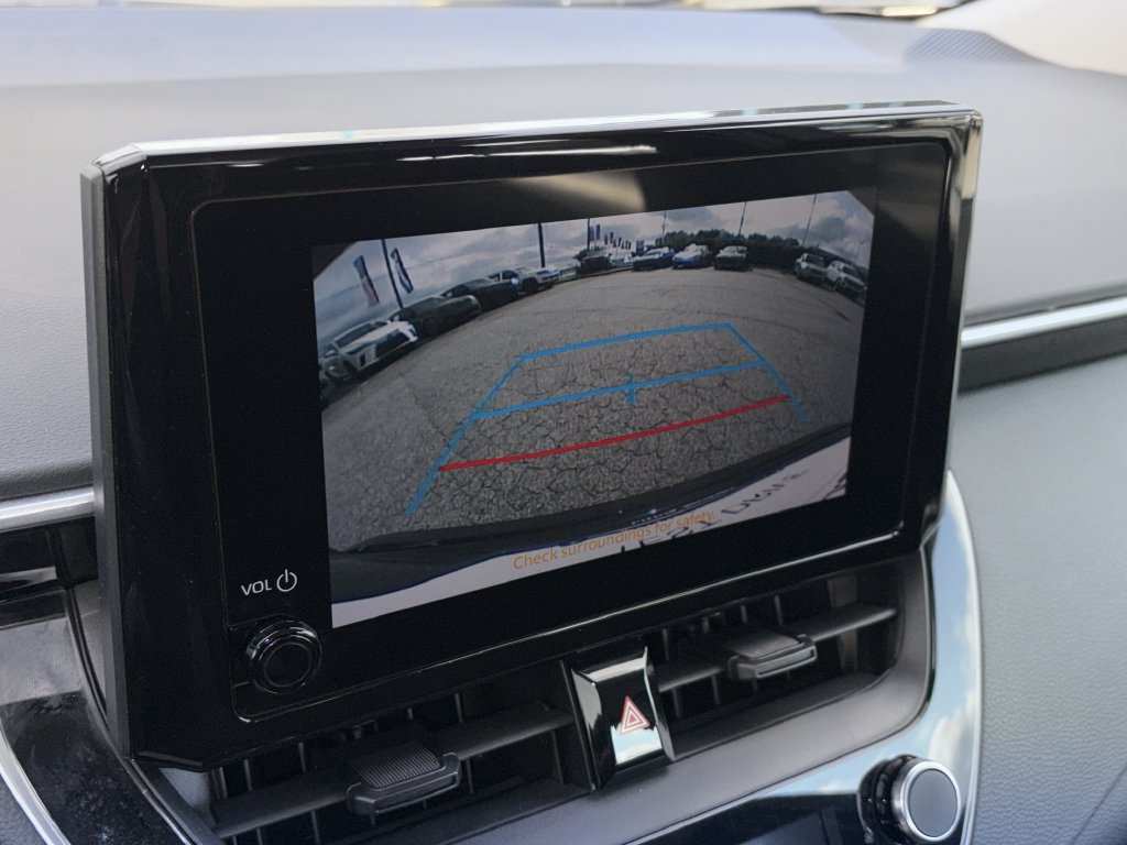 Used 2024 Toyota Corolla LE FWD image 3
