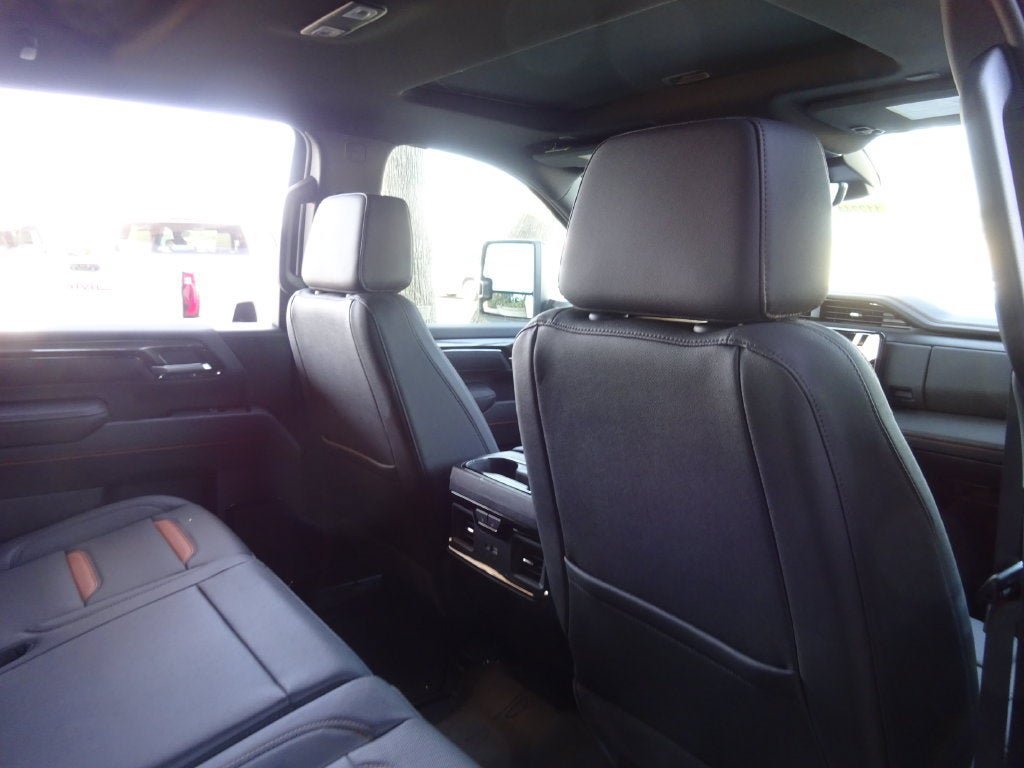 New 2026 GMC Sierra 2500 AT4 w/ AT4 Premium Plus Package AWD/4WD image 23