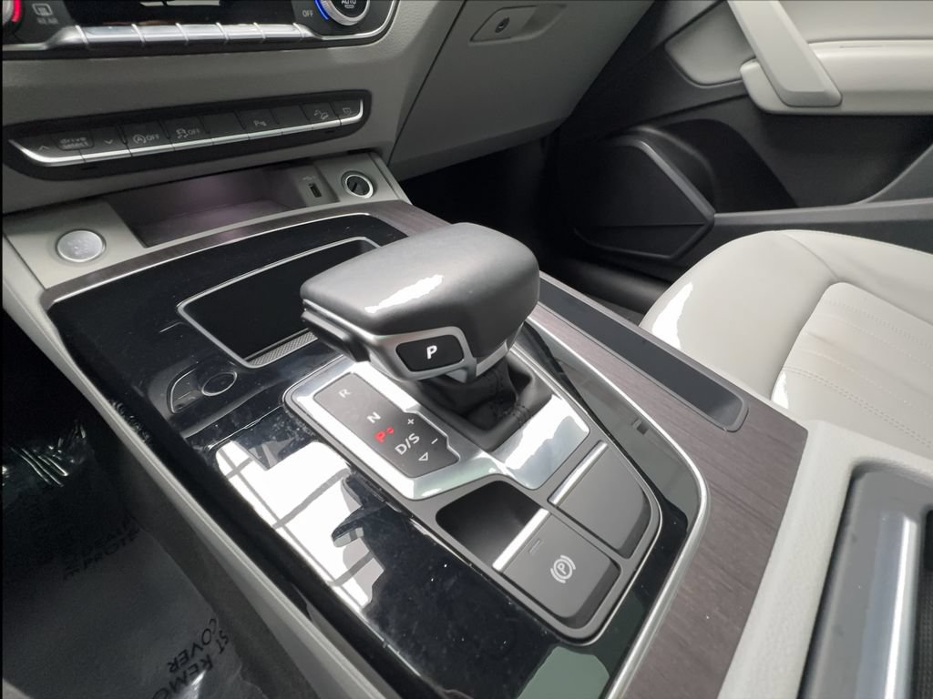 Used 2022 Audi Q5 2.0T Premium AWD/4WD image 47