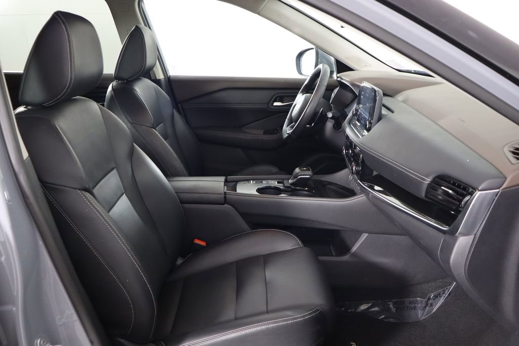 Used 2022 Nissan Rogue SL w/ SL Premium Package FWD image 17