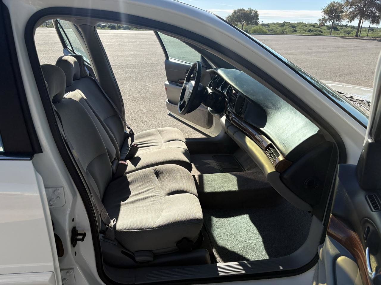 Used 2004 Buick Le Sabre Custom FWD image 46