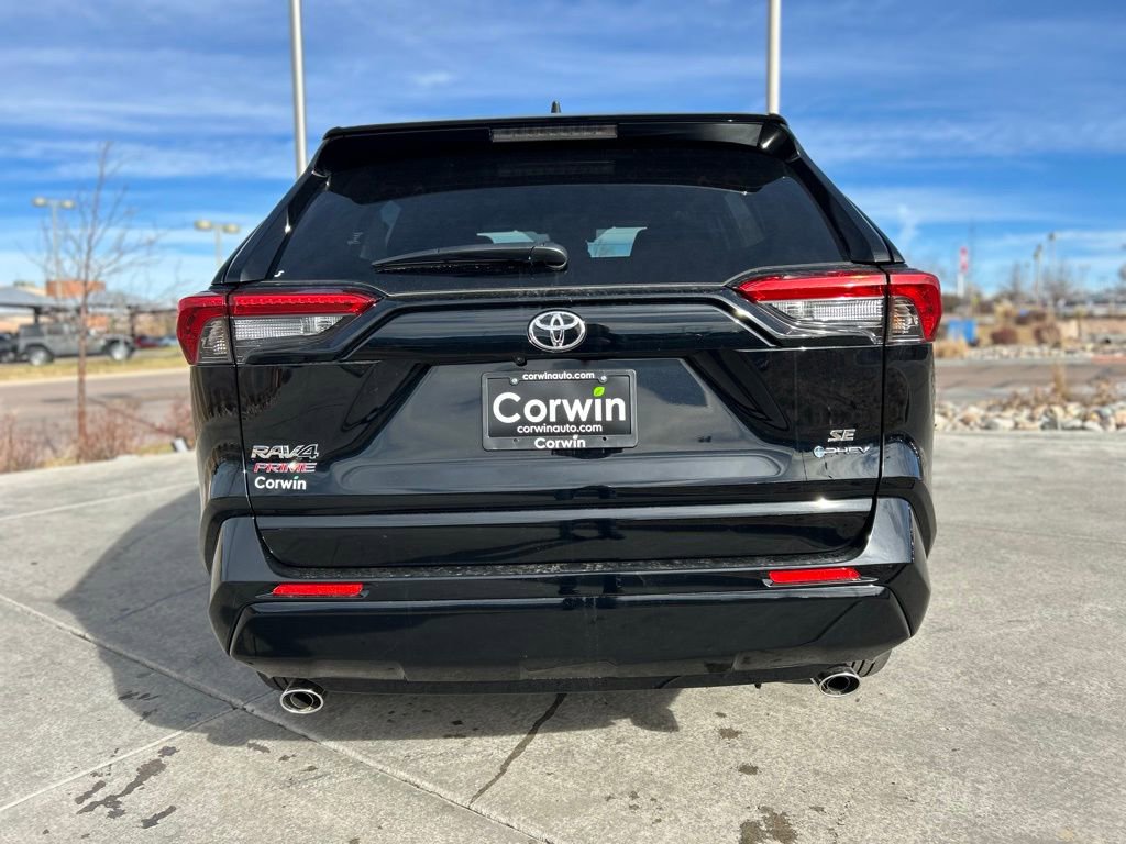 Used 2025 Toyota RAV4 SE image 7