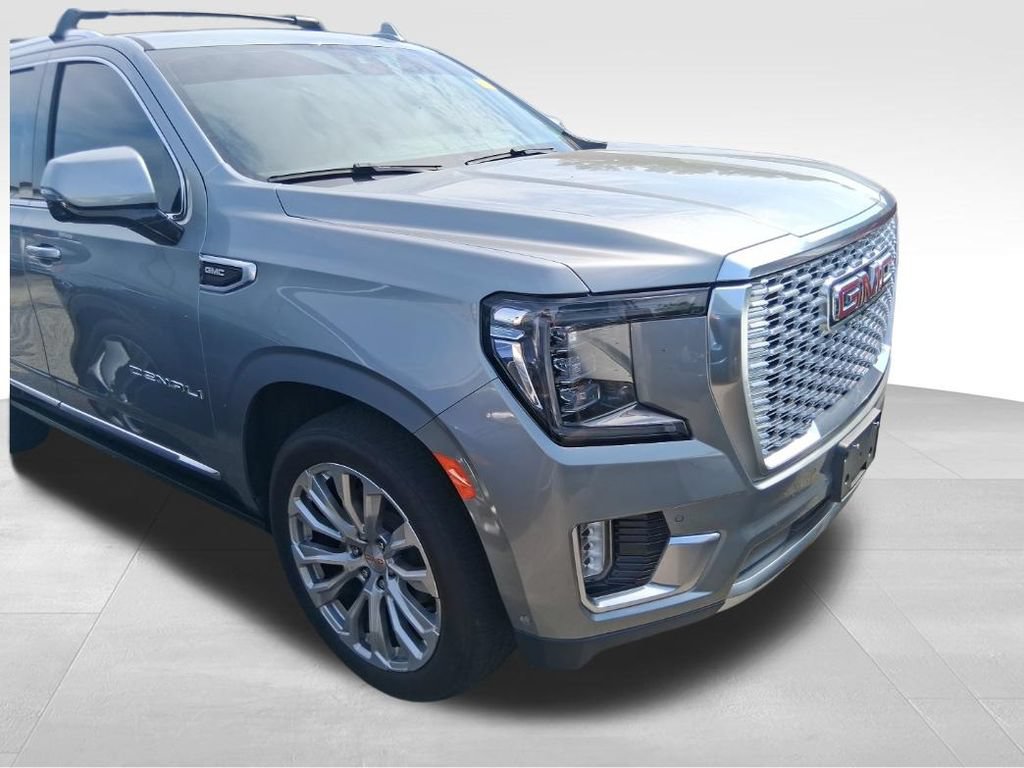 Used 2024 GMC Yukon Denali w/ Denali Reserve Package AWD/4WD image 17