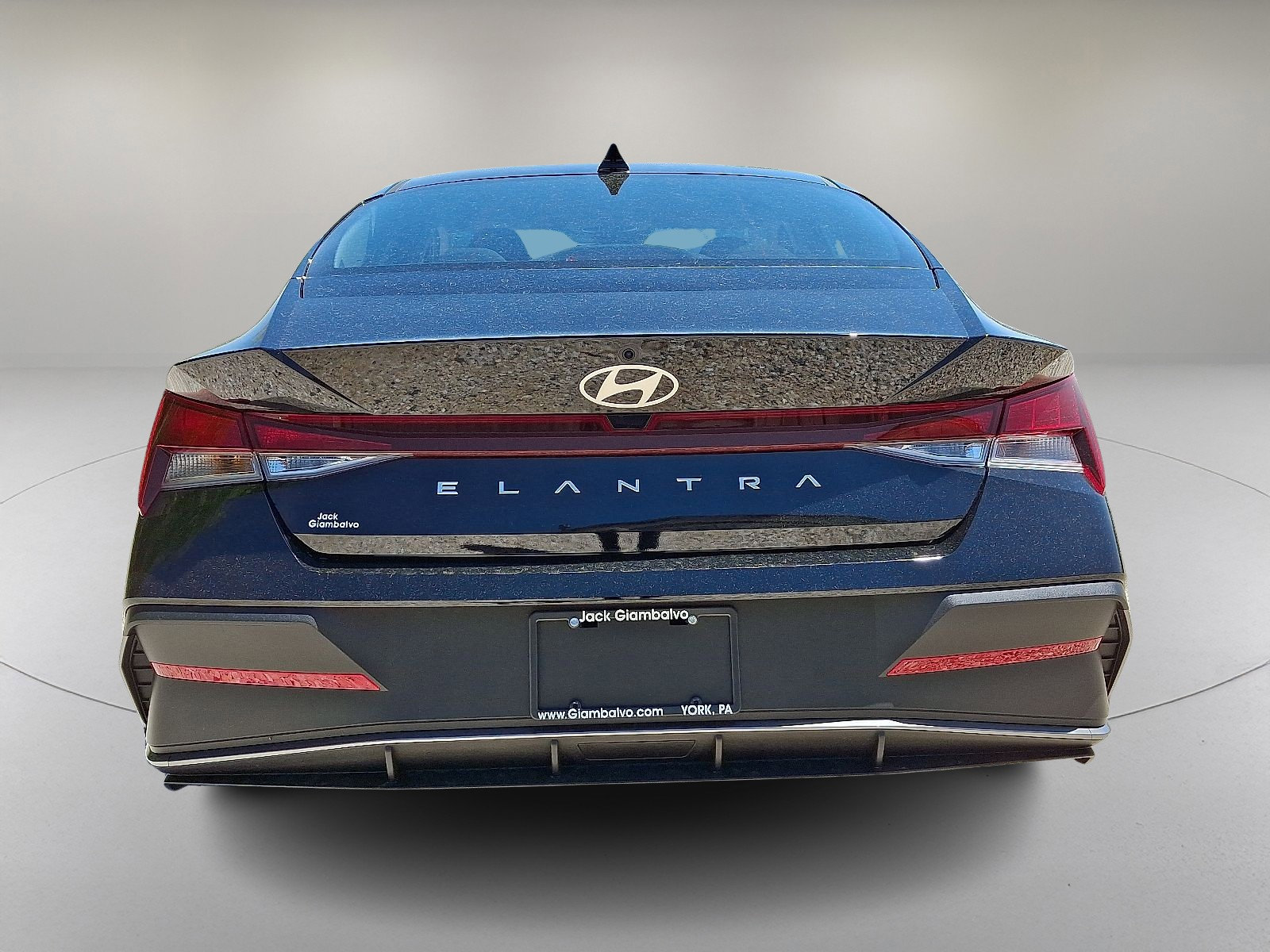 New 2025 Hyundai Elantra SE image 6