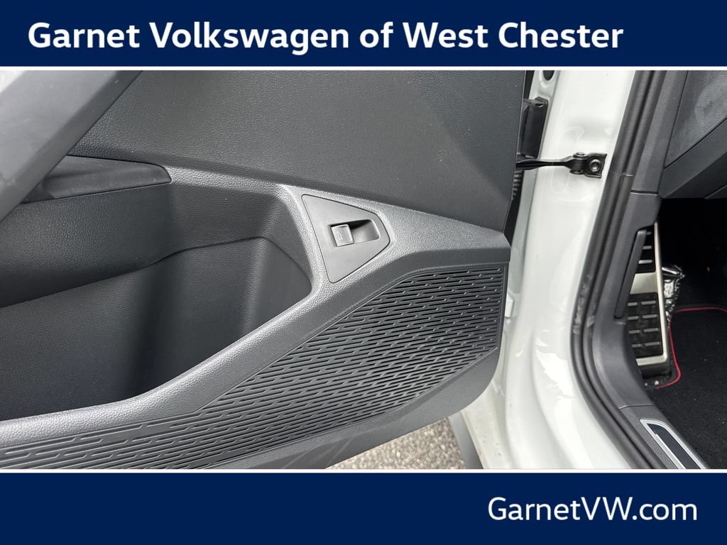 New 2026 Volkswagen Jetta GLI Autobahn FWD image 8