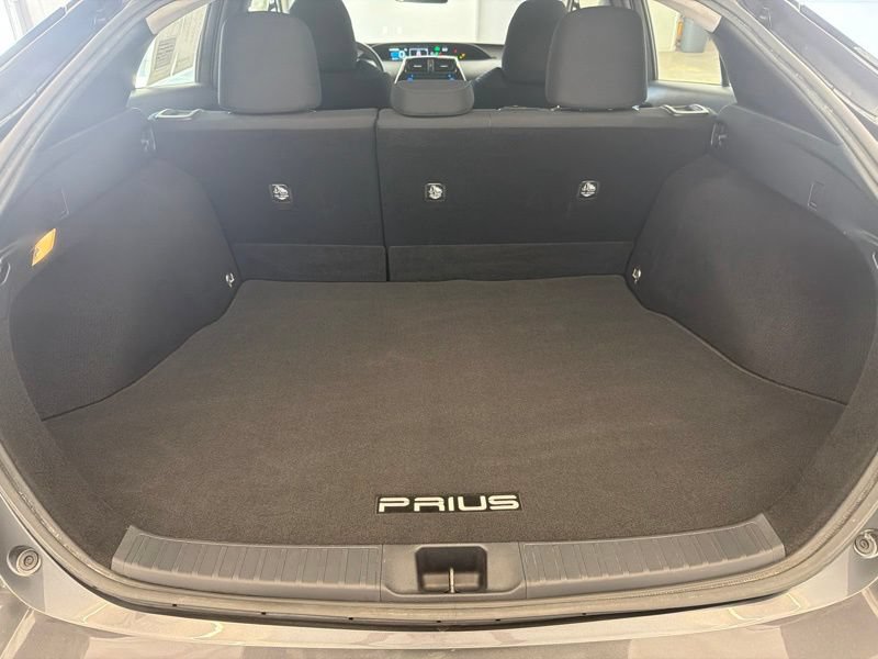 Used 2017 Toyota Prius Two w/ Prius Two Safety Plus Package FWD image 8