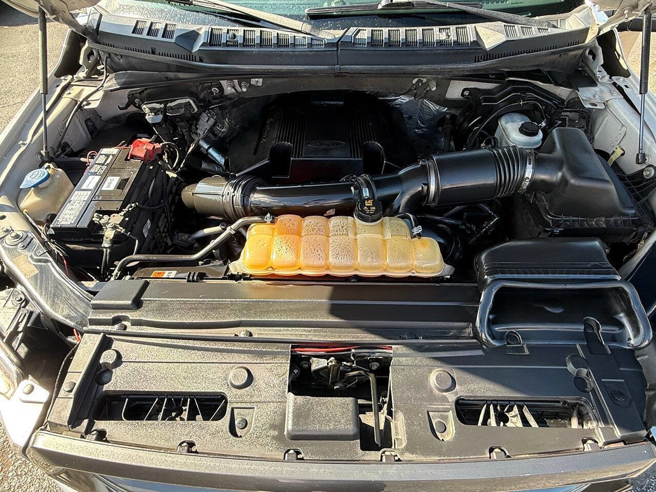 Used 2017 Ford F150 Lariat w/ Equipment Group 502A Luxury image 32