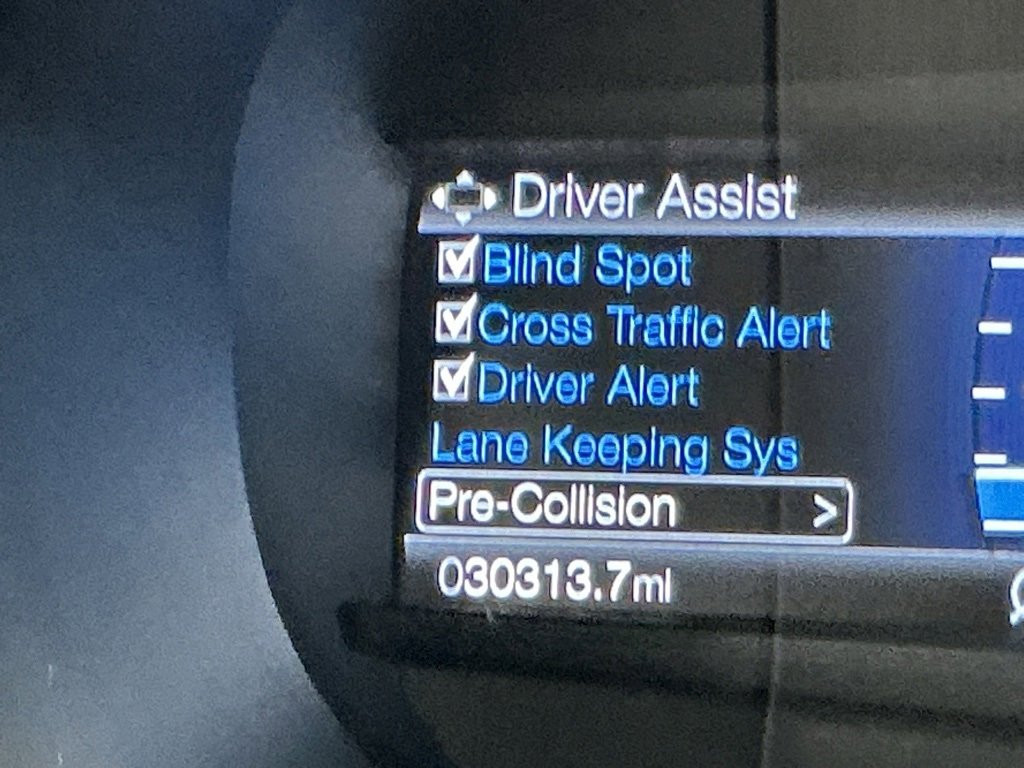 Used 2024 Ford Edge Titanium image 8