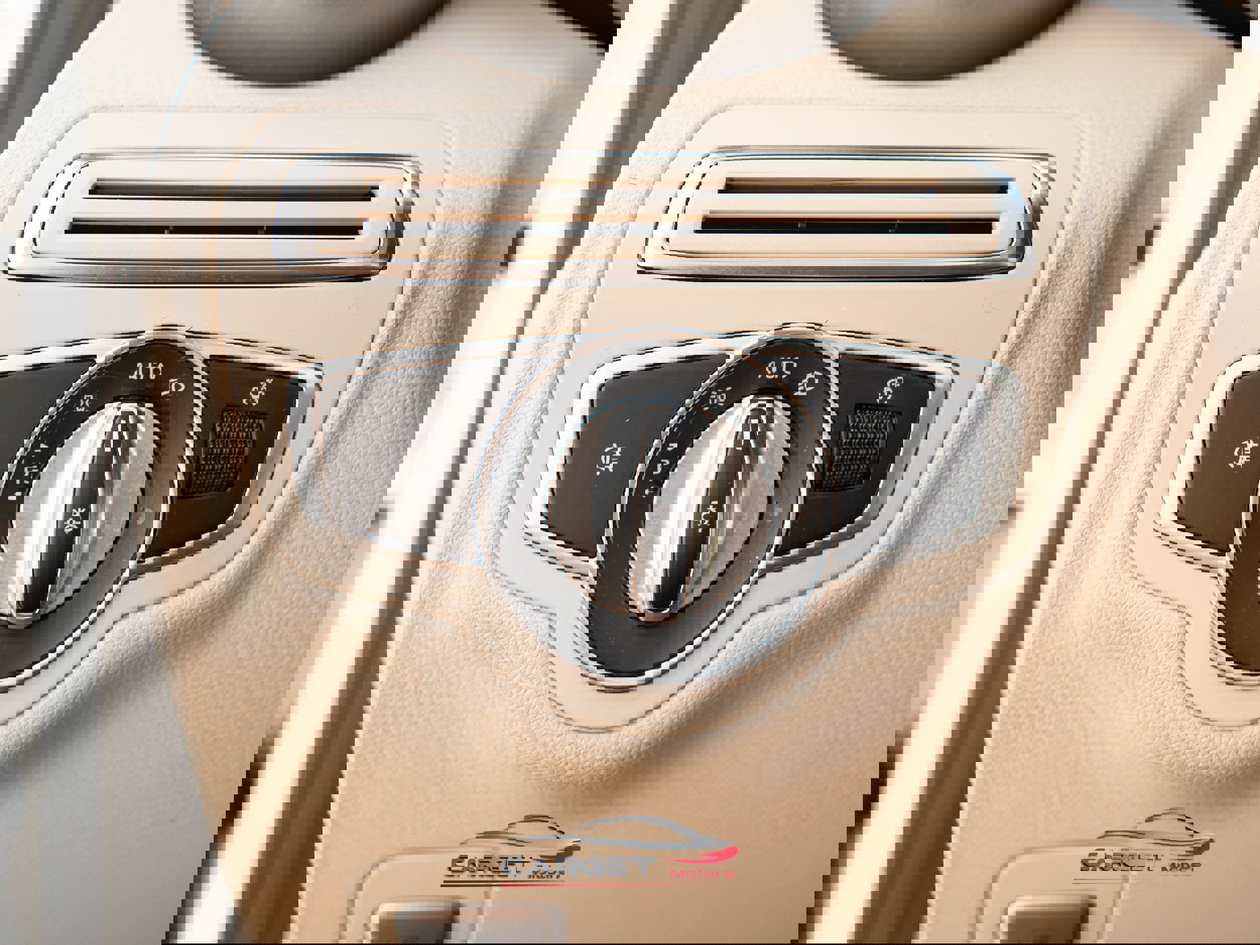 Used 2018 Mercedes-Benz C 300 300 4MATIC AMG Package image 31