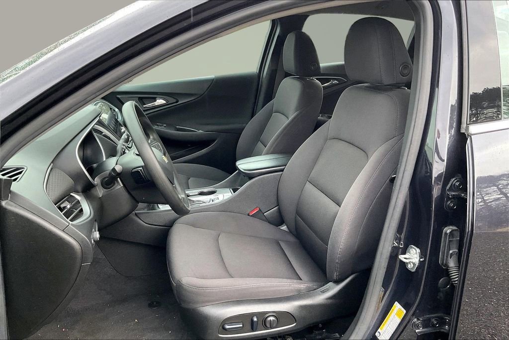 Used 2023 Chevrolet Malibu LT image 24