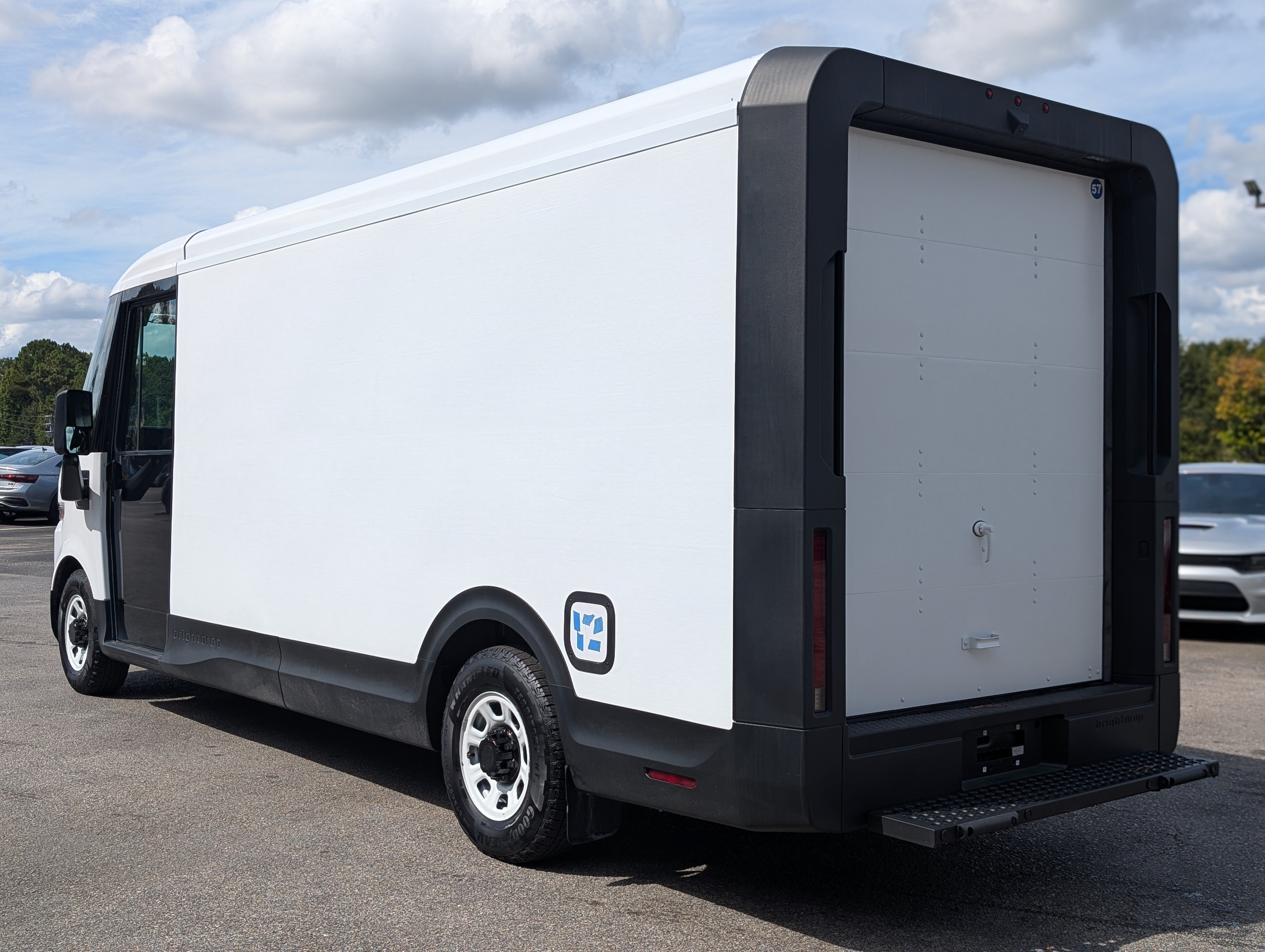 Used 2024 Chevrolet Brightdrop 600 w/ Commercial Equipment Package AWD/4WD image 7