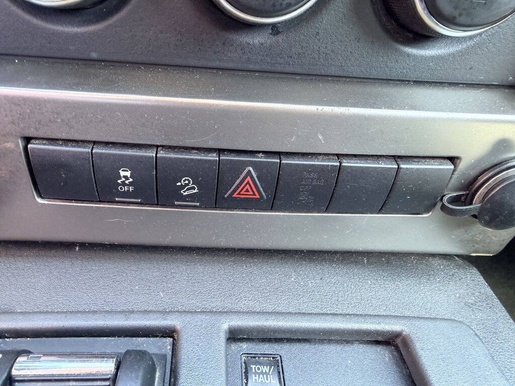 Used 2012 Jeep Liberty Sport w/ Popular Equipment Group AWD/4WD image 17