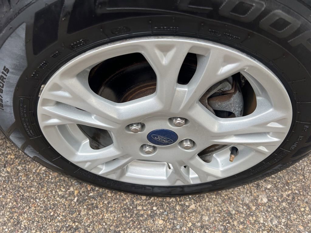 Used 2015 Ford Fiesta SE FWD image 36