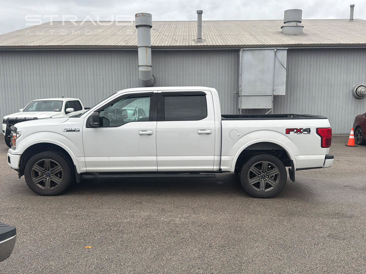 Used 2020 Ford F150 XLT w/ Equipment Group 302A Luxury AWD/4WD image 4