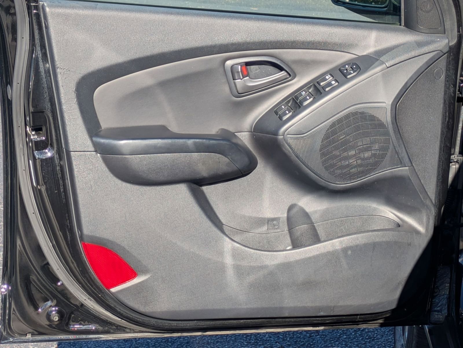 Used 2014 Hyundai Tucson SE image 18