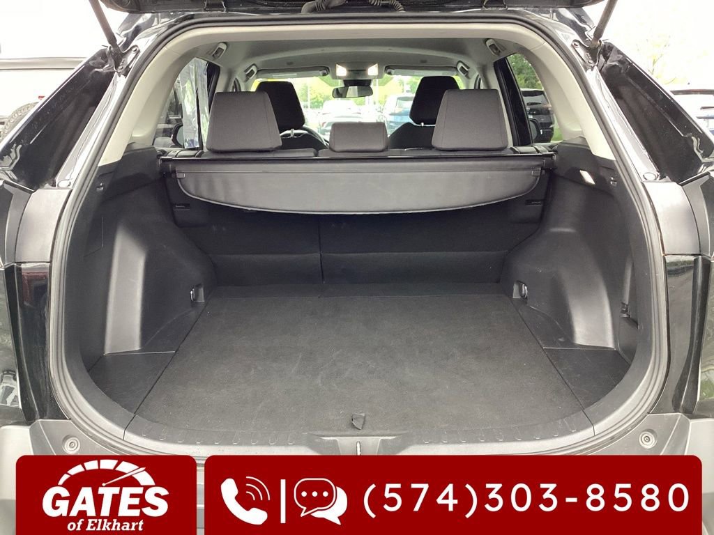 Used 2025 Toyota RAV4 XLE AWD/4WD image 12