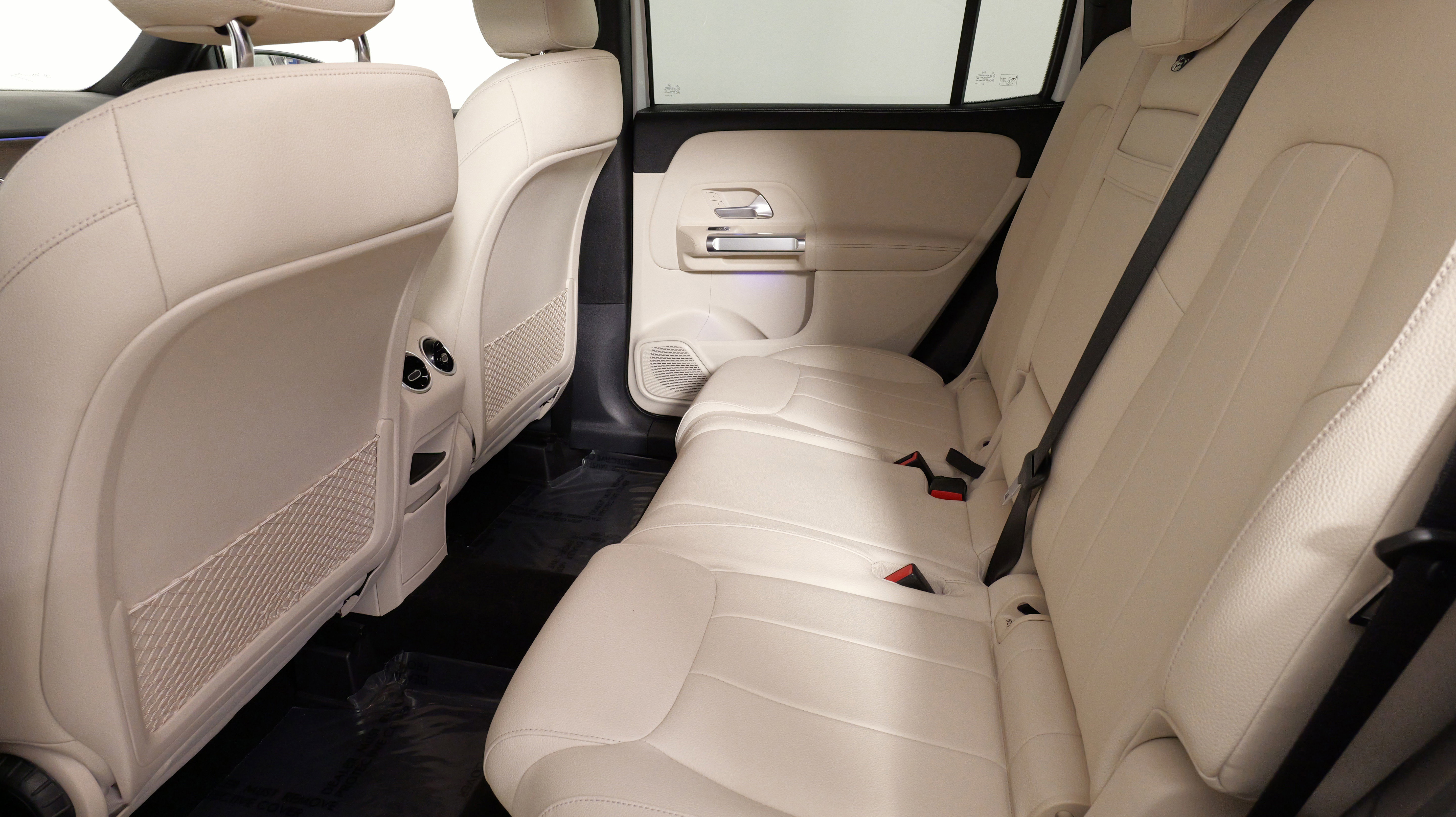 Used 2022 Mercedes-Benz GLB 250 4MATIC image 38