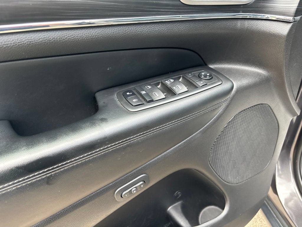 Used 2019 Jeep Grand Cherokee Limited w/ Trailer Tow Group IV AWD/4WD image 22