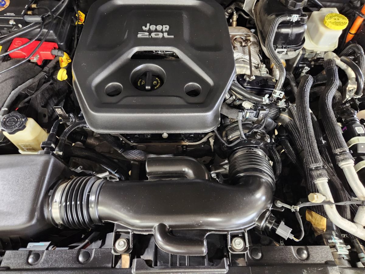 Used 2021 Jeep Wrangler Unlimited Sahara AWD/4WD image 55
